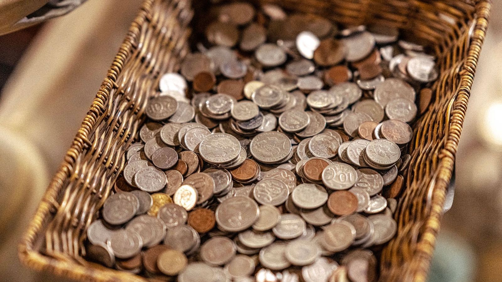 Des pièces de monnaie mises de côté